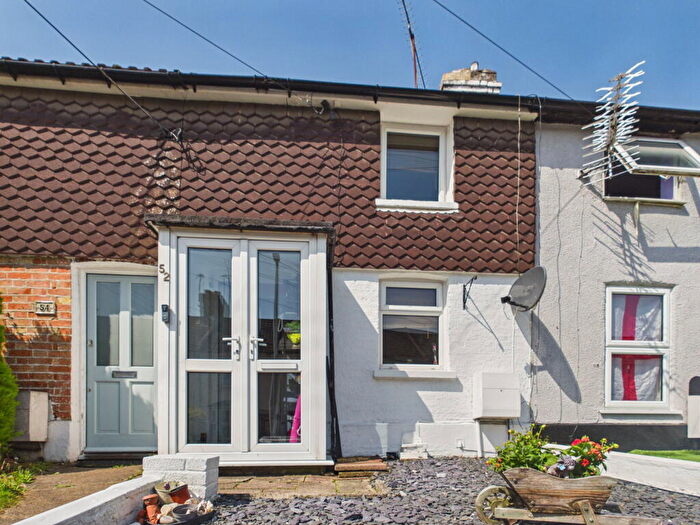 1 Bedroom Terraced House For Sale In High Street, Halling, Rochester, ME2