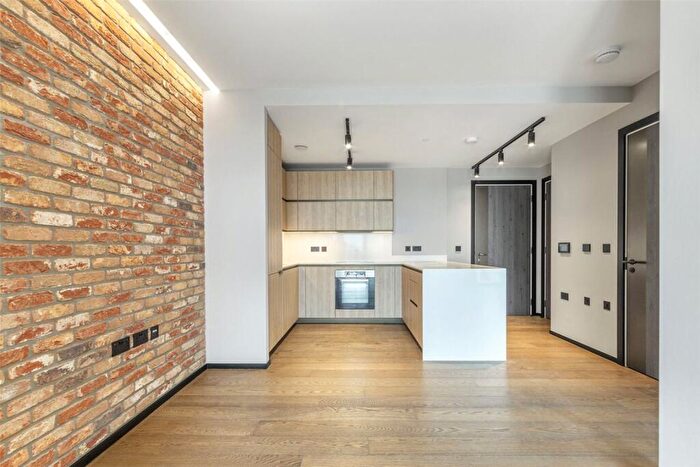 1 Bedroom Flat To Rent In Hewett Street, Shoreditch, EC2A