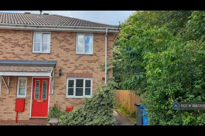 3 Bedroom End Of Terrace House To Rent In Merrivale Close, Kettering, NN15