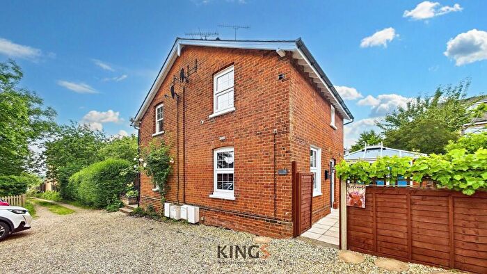 2 Bedroom Cottage For Sale In Station Road, Digswell, Welwyn, AL6