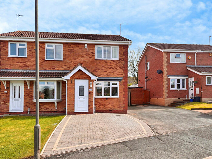 2 Bedroom Semi-Detached House For Sale In Campion Road, Woodville, DE11