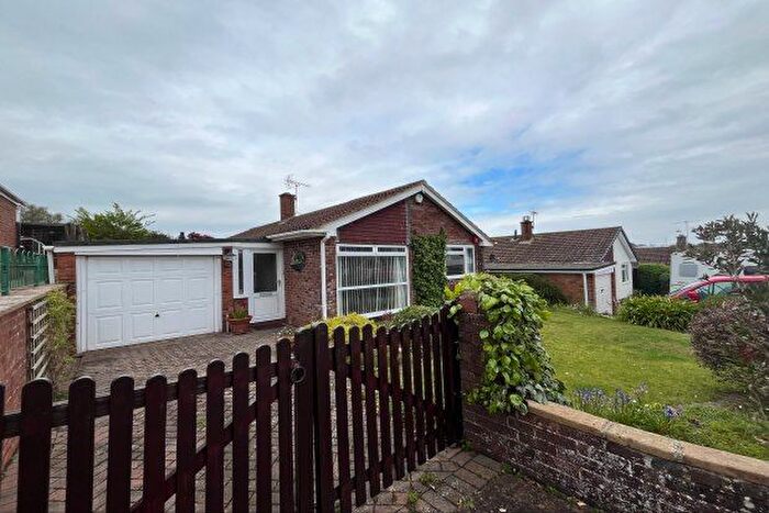 3 Bedroom Bungalow To Rent In Lower Drive, Dawlish, EX7