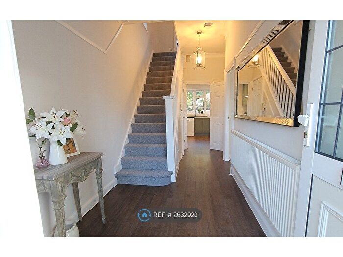 4 Bedroom Semi-Detached House To Rent In Eatonville Road, South West London, SW17