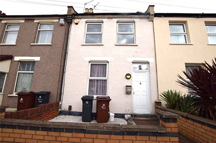 2 Bedroom Terraced House To Rent In Morley Road, Chadwell Heath, Romford, RM6