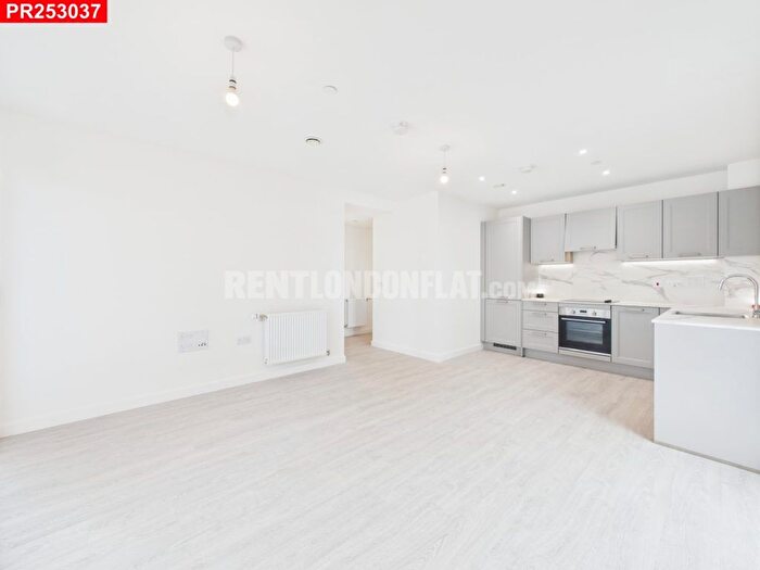 2 Bedroom Flat To Rent In Donovan Way, Harrow, HA1