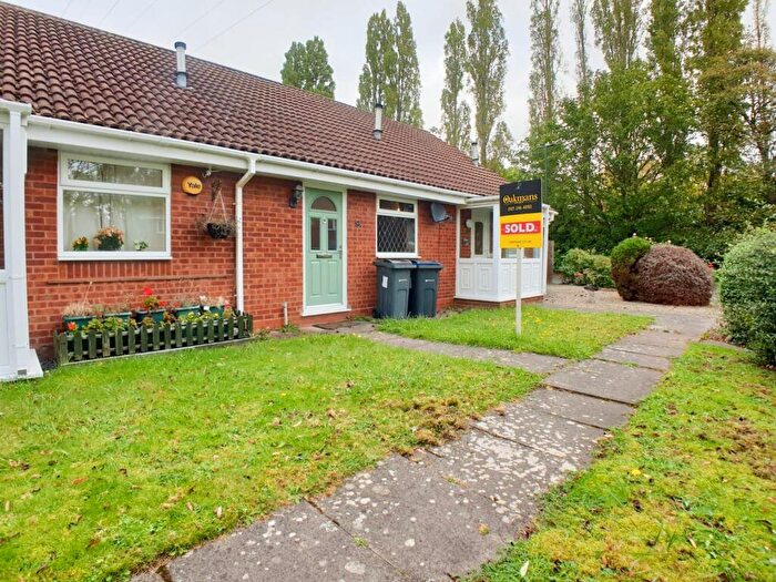 1 Bedroom Bungalow To Rent In Raddlebarn Farm Drive, Birmingham, B29