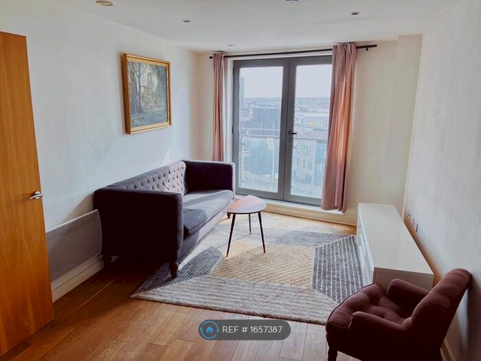 2 Bedroom Flat To Rent In Cross Green Lane, Leeds, LS9