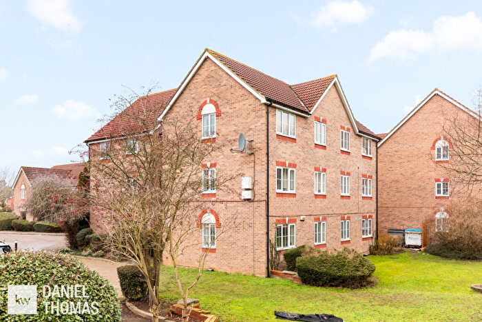 1 Bedroom Apartment For Sale In Osprey Road, Waltham Abbey, EN9
