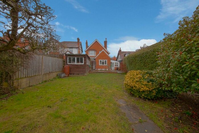 3 Bedroom Detached House To Rent In Belmont Road, Maidenhead, SL6