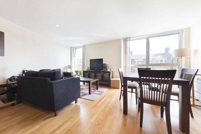 1 Bedroom Apartment To Rent In Drayton Park, London, N5