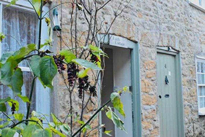 1 Bedroom End Of Terrace House To Rent In Finger Lane, DT9