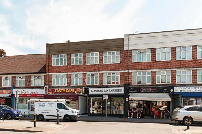 2 Bedroom Apartment For Sale In London Road, Cheam, Sutton, SM3