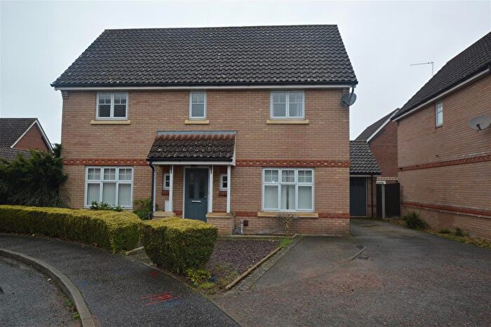 4 Bedroom Detached House To Rent In Lodge Farm Drive, Norwich, NR6