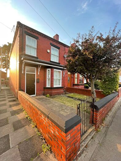 3 Bedroom End Terrace House For Sale In Mill Lane, Hyde, Greater Manchester, SK14