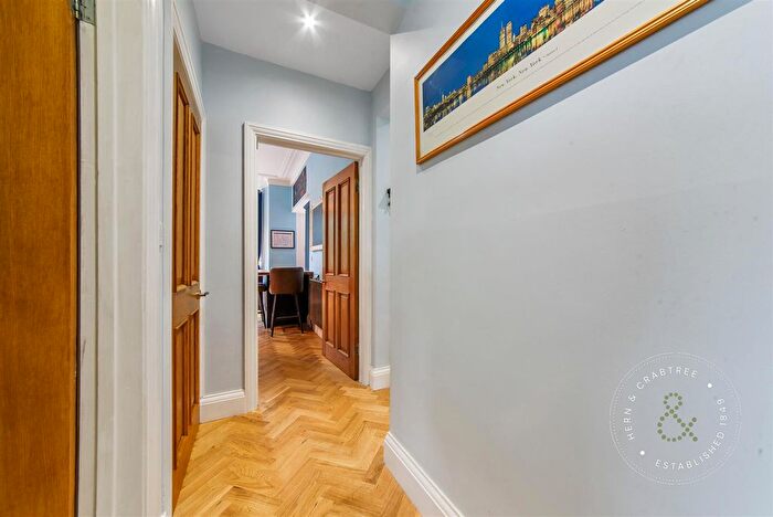 1 Bedroom Flat For Sale In Cathedral Road, Cardiff, CF11