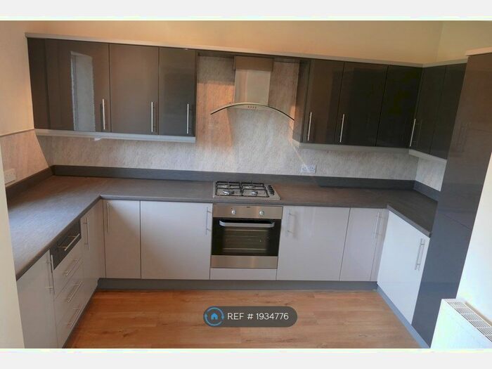 4 Bedroom Detached House To Rent In Sheffield Road, Sheffield, S21