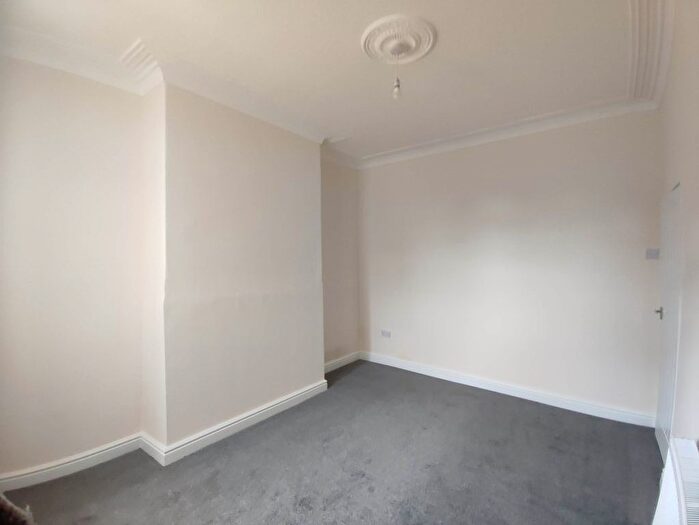 4 Bedroom Town House To Rent In Lambton Road, Stockton On Tees, TS19