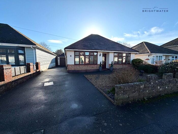 2 Bedroom Detached Bungalow To Rent In Flambard Avenue, Christchurch, BH23