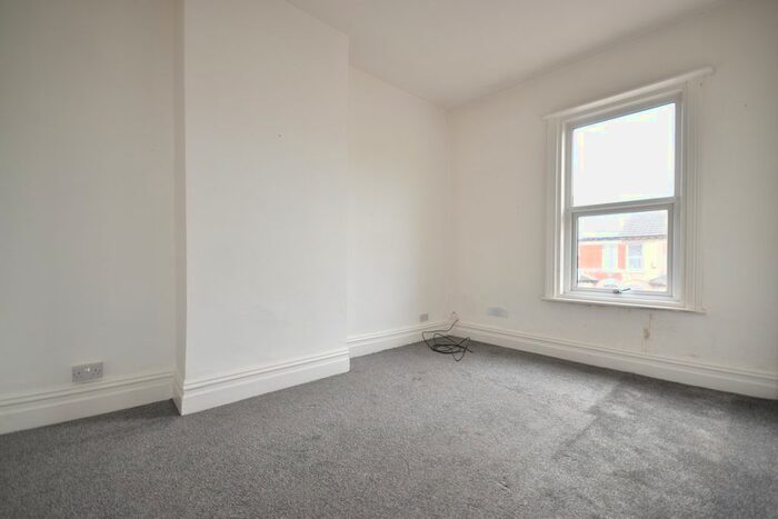 2 Bedroom Flat To Rent In Egerton Road, Blackpool, FY1
