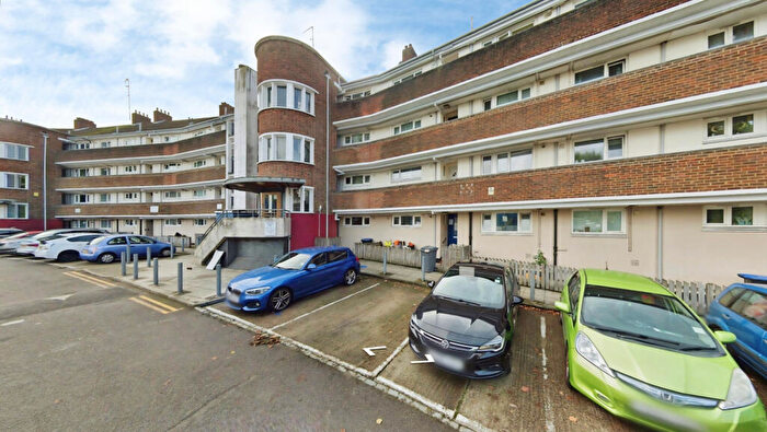 3 Bedroom Flat For Sale In Keir Hardie House, Marian Way, Harlesden, London, NW10