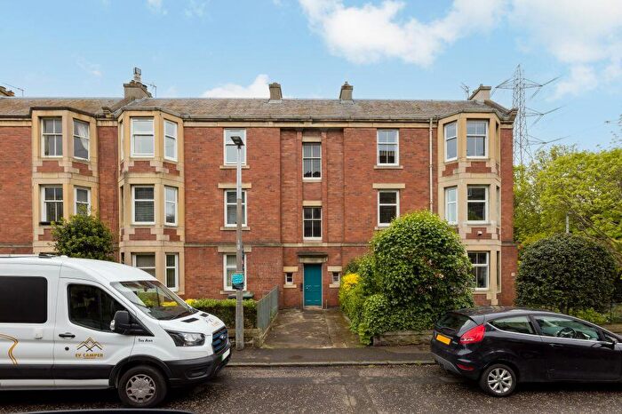 2 Bedroom Flat For Sale In / Windsor Place, Edinburgh, EH15