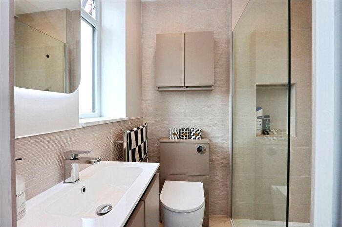 4 Bedroom Detached House For Sale In Fox Lane, Sheffield, South Yorkshire, S12
