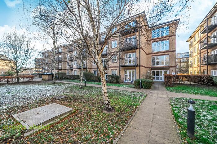 1 Bedroom Flat For Sale In Worcester Close, London, SE20