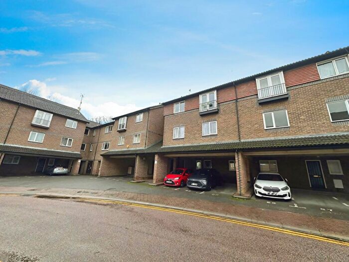 1 Bedroom Flat To Rent In Abbeyfields Close, London, NW10