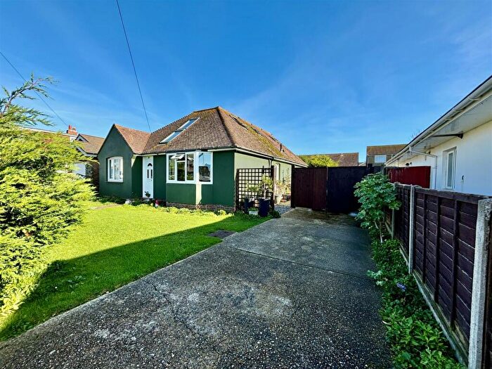 5 Bedroom Detached House For Sale In Sunview Avenue, Peacehaven, BN10