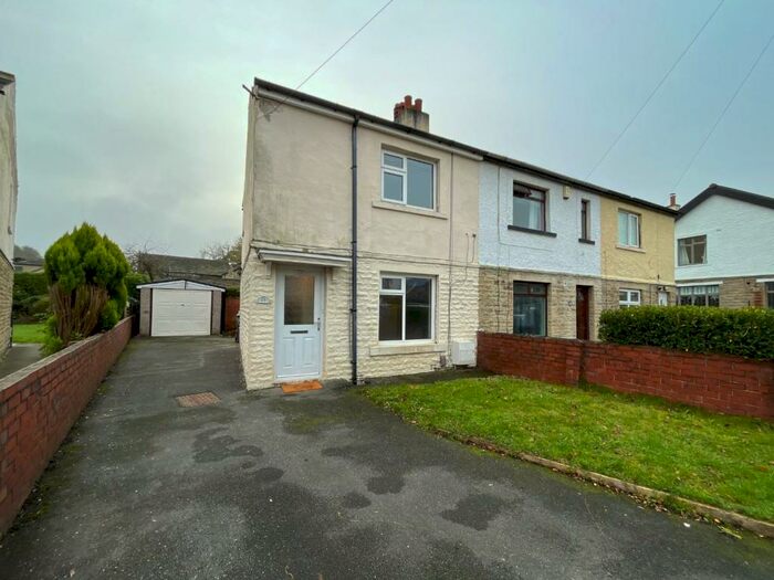 2 Bedroom House To Rent In Sunnydale Avenue, Brighouse, HD6