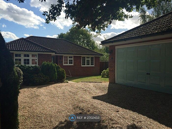 3 Bedroom Bungalow To Rent In James Carter Road, Colchester, CO3