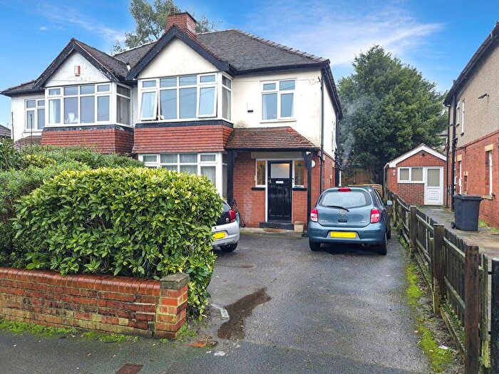 3 Bedroom Semi Detached House For Sale In St. Annes Road, Leeds, LS6