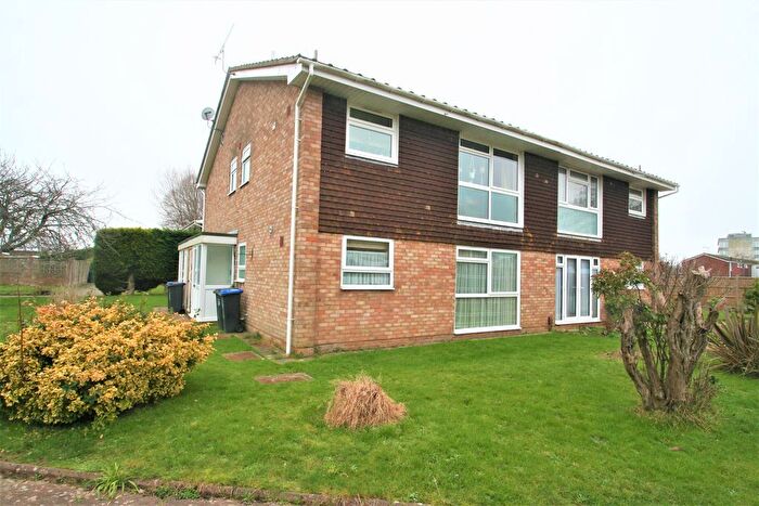 2 Bedroom Flat To Rent In Hudson Close, Worthing, BN13