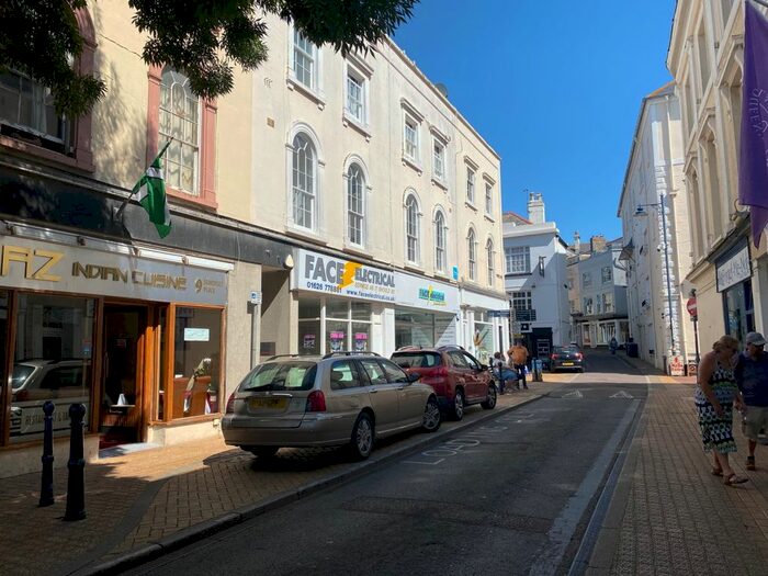 3 Bedroom Flat To Rent In Somerset Place, Teignmouth, TQ14