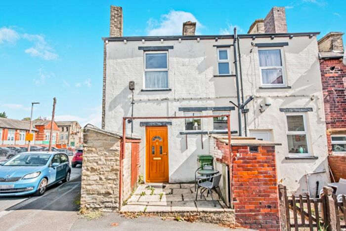 2 Bedroom Terraced House For Sale In Highfield Terrace, Cleckheaton, West Yorkshire, BD19