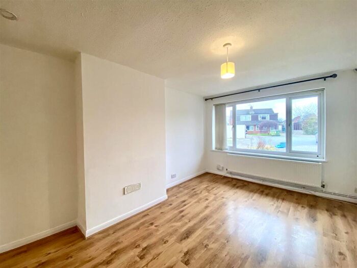 3 Bedroom Semi-Detached House To Rent In Nettlestone Close, Henbury, Bristol, BS10