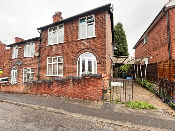 3 Bedroom Semi-Detached House To Rent In Duke Street, Arnold, Nottingham, NG5