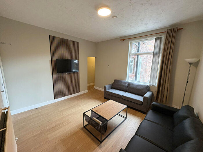 5 Bedroom End Of Terrace House To Rent In Hill Street, Withington, Manchester, M20