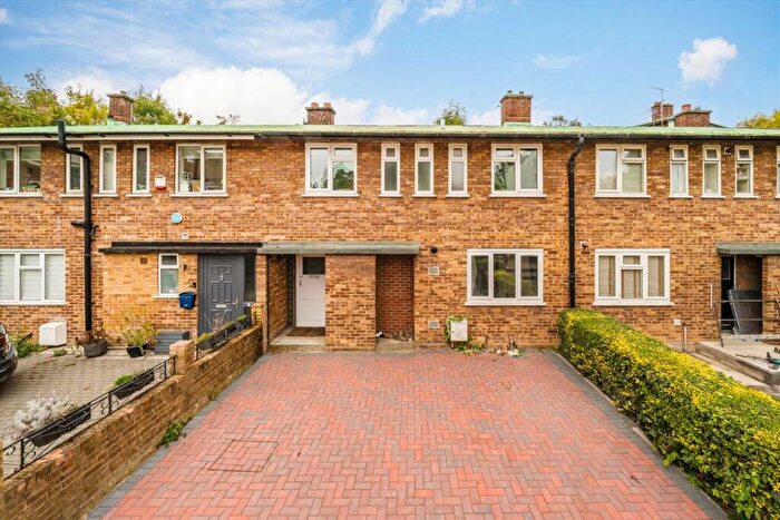 5 Bedroom Terraced House To Rent In Broadhurst Close, Finchley Road, NW6