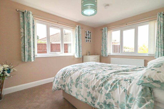 2 Bedroom Detached Bungalow For Sale In Croome Close, Loughborough, LE11