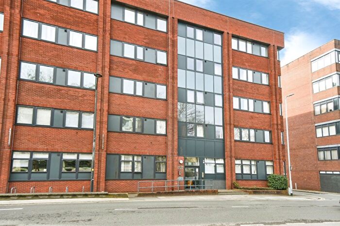 1 Bedroom Studio For Sale In Farnsby Street, Swindon, SN1