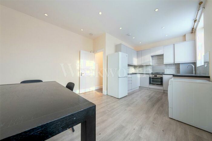 2 Bedroom Apartment To Rent In Thorverton Road, London, NW2