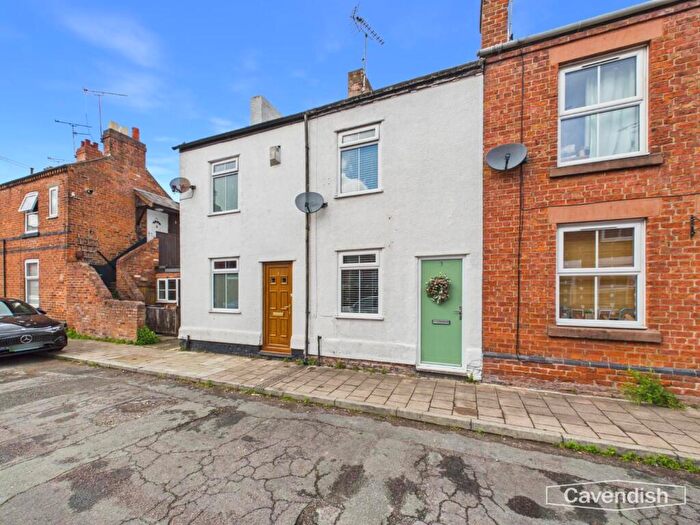 2 Bedroom Terraced House For Sale In North Street, Chester, CH3
