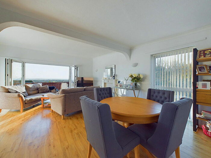 4 Bedroom Detached House For Sale In Mill Road, Northing Lancing, BN15