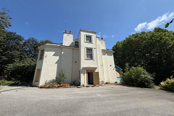 Detached House For Sale In And Broadgate, Beeston, NG9