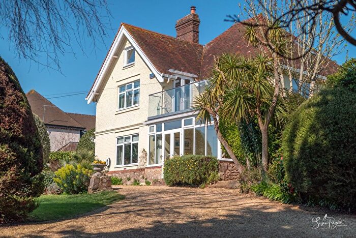 5 Bedroom Detached House For Sale In Limerstone Road, Limerstone, PO30