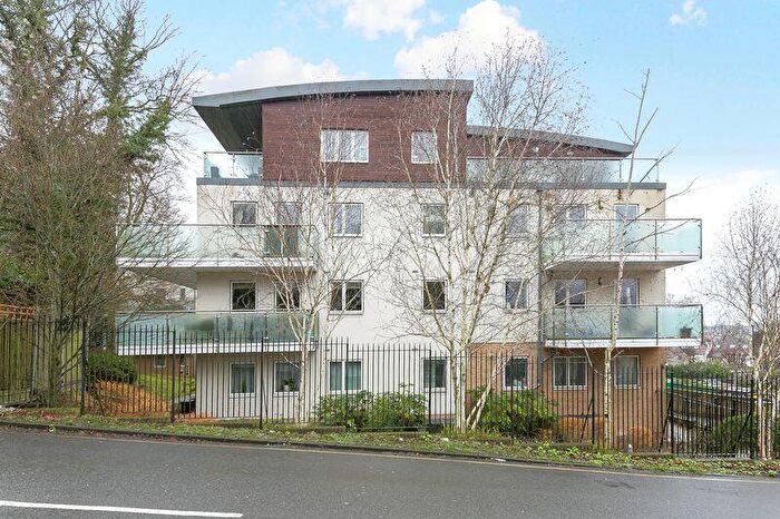 1 Bedroom Flat For Sale In Sanderstead Road, South Croydon, CR2