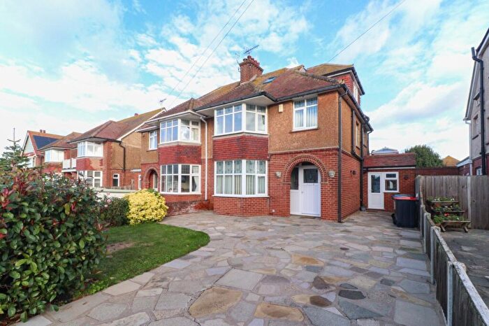 4 Bedroom Semi-Detached House For Sale In Fitzmary Avenue, Margate, CT9