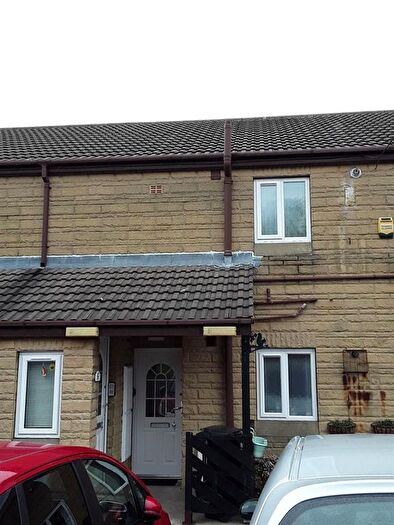 2 Bedroom Flat To Rent In Elland, West Yorkshire, HX5
