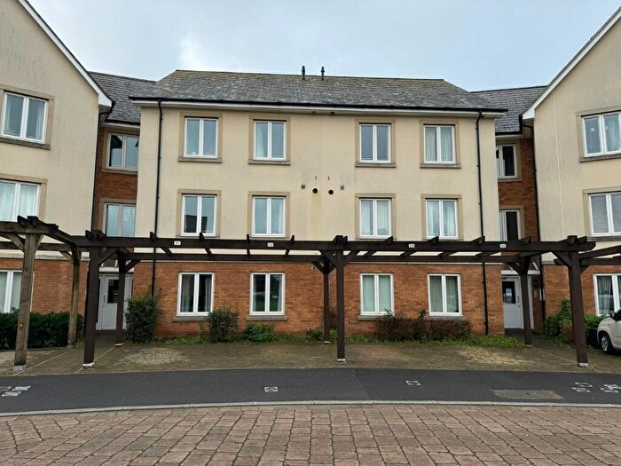 2 Bedroom Flat To Rent In The Slipway, Trowbridge, Wiltshire, BA14